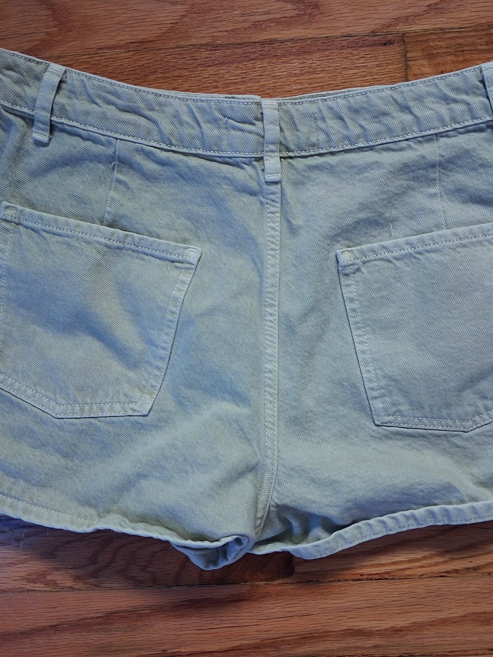 Zara Light Sage Utility Mini Skort - Picture 2 of 4
